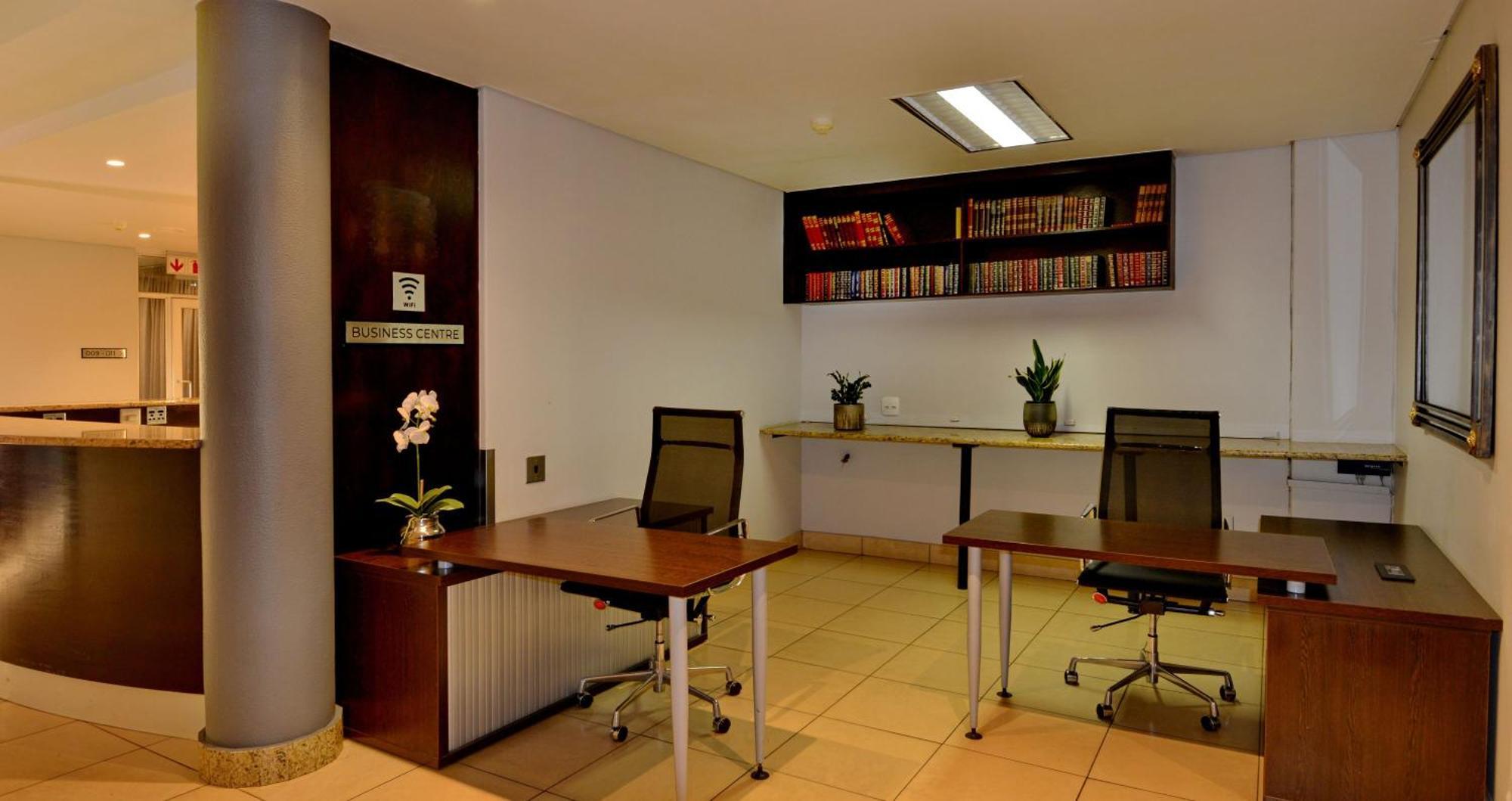 Anew Pretoria Hotel 4*